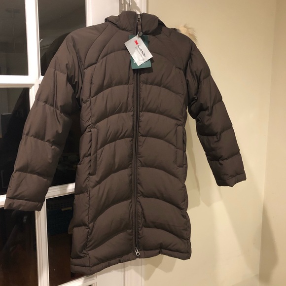L.L. Bean girls down coat - Picture 1 of 5